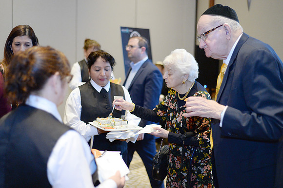 Madraigos10thAnnDinner-B023