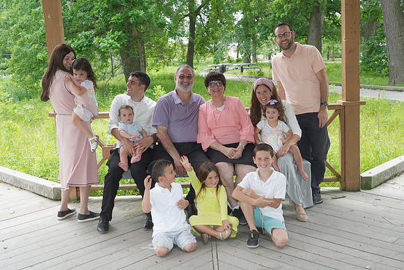 KahnFamilyPic-A54
