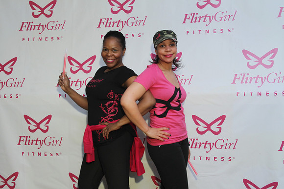 FlirtyGirlTour-B13