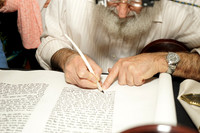 UofCTorah-A002