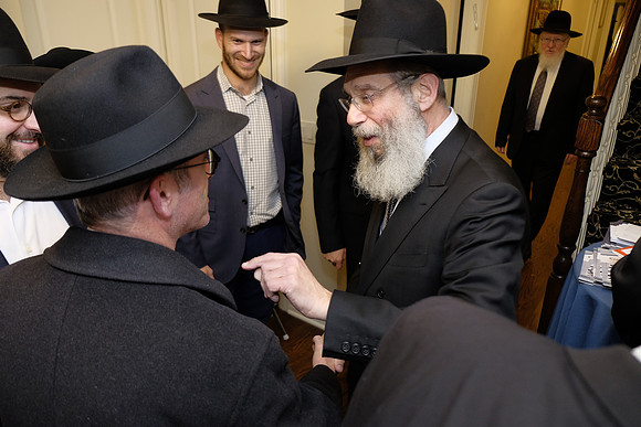 TorahUMesorahReception-B056