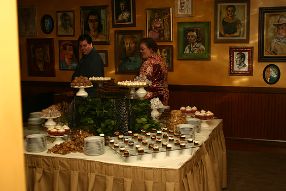 DINE-A12