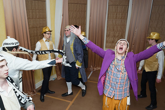 MendyPurim-A22