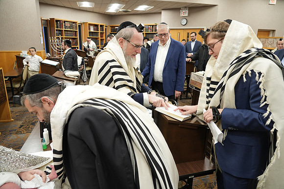 YonahMenachem-B55