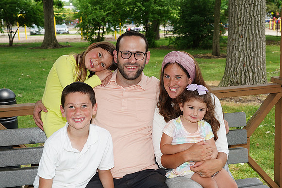 KahnFamilyPic-A51