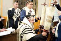YonahMenachem-T04