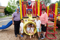 KahnFamilyPic-A08