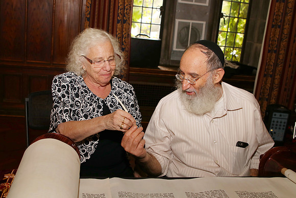 UofCTorah-A087
