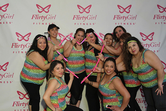 FlirtyGirlTour-B05