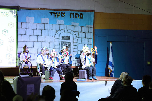 HT-Siddur-Class1B-08
