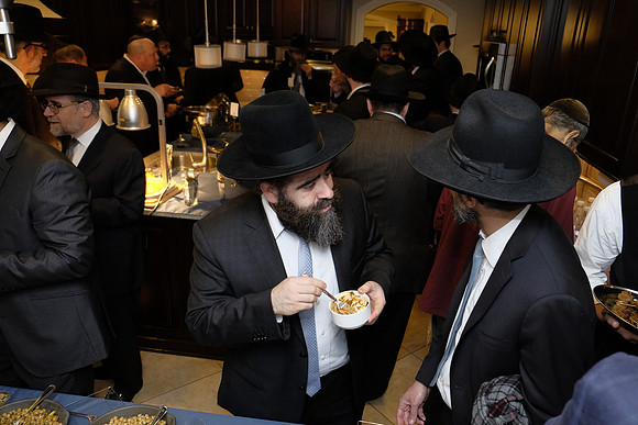 TorahUMesorahReception-B068