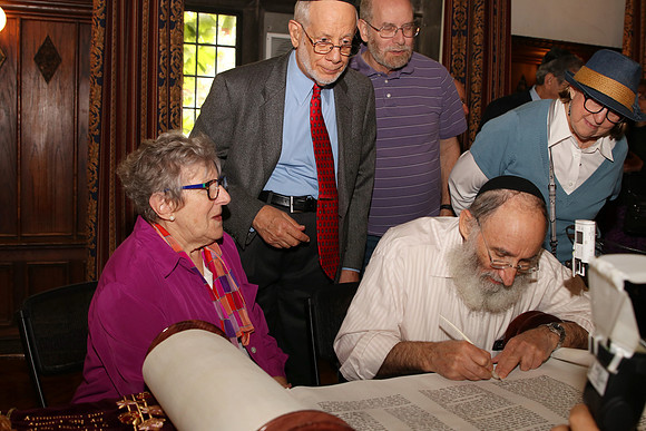 UofCTorah-A115