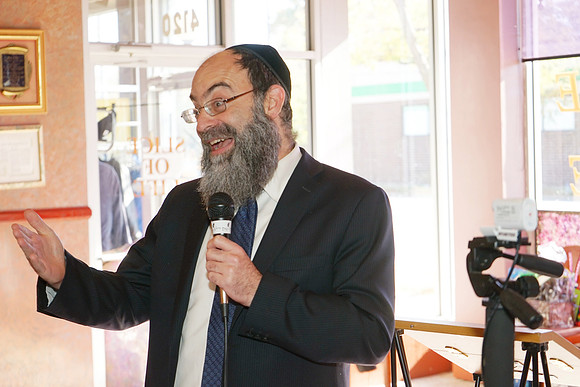 RossAbrams70thBdy-B084