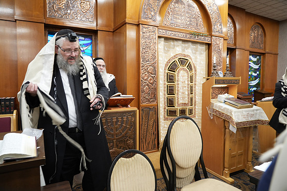 YonahMenachem-B63
