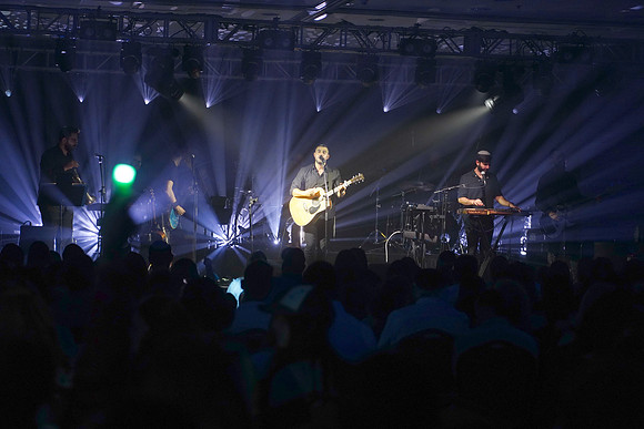 IshayRiboConcert-C40