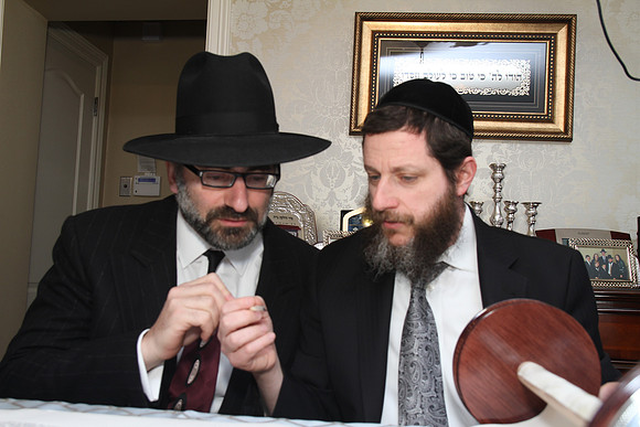 KnopfTorah-A035