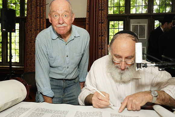 UofCTorah-A013