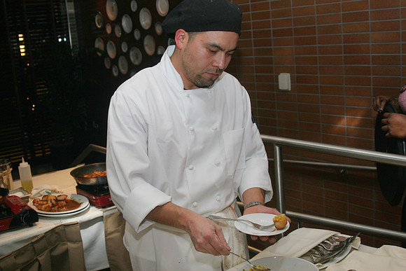 DINE-B46