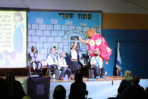 HT-Siddur-Class1B-06