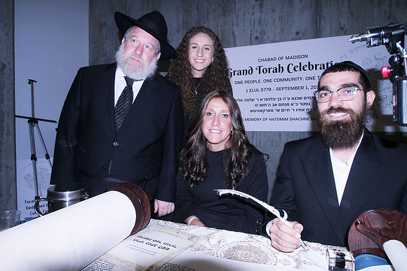 MadisonTorah-B53