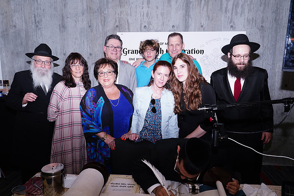MadisonTorah-A12