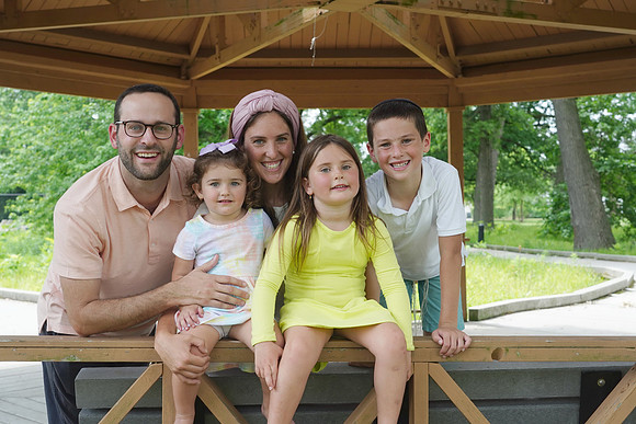 KahnFamilyPic-A46
