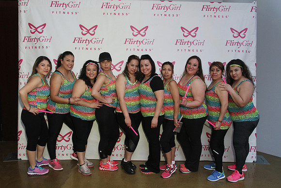 FlirtyGirlTour-B04