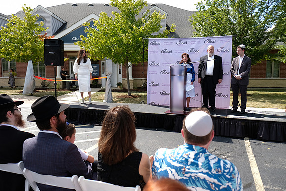 ChabadofNaperville-B045