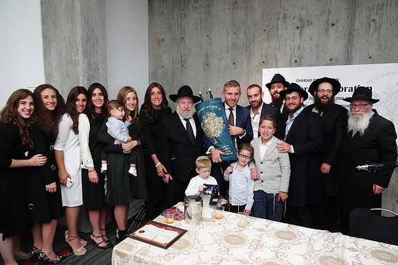 MadisonTorah-A25