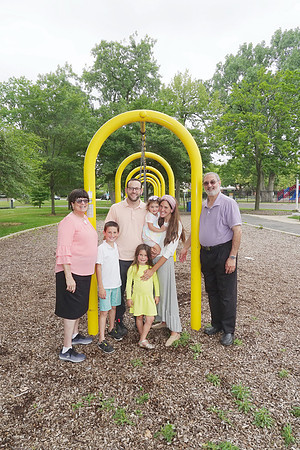 KahnFamilyPic-A33