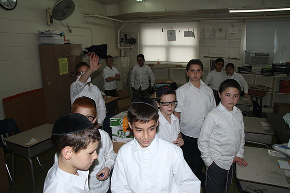 YeshivaTiferesTzviStudent-A007
