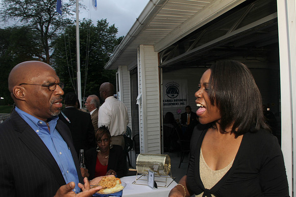 CBAMixNMingle2011-C32