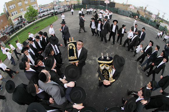 YeshivaTiferesTzviStudent-A058