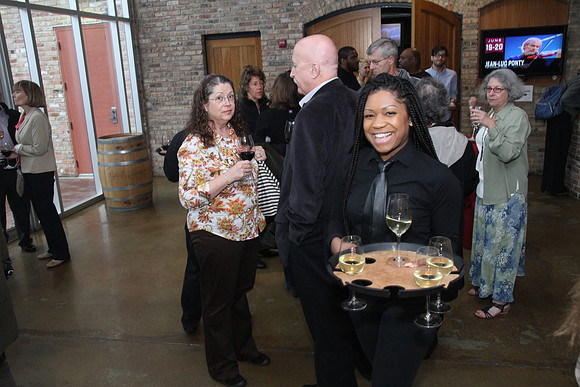 DowntownSederChiCityWinery-B09