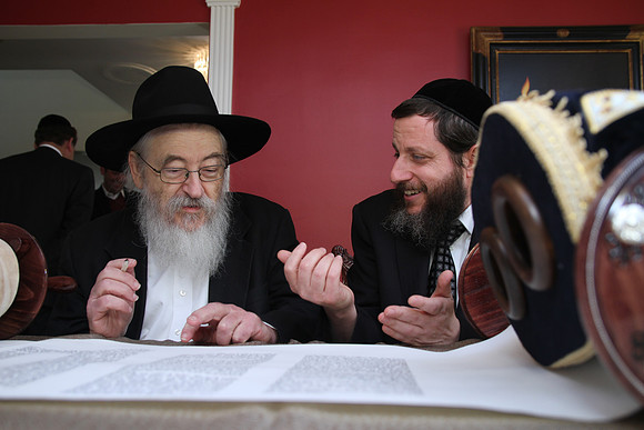 KhalChodorovTorah-A051