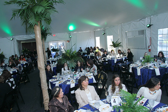 YMHCTorahBanquet-B016
