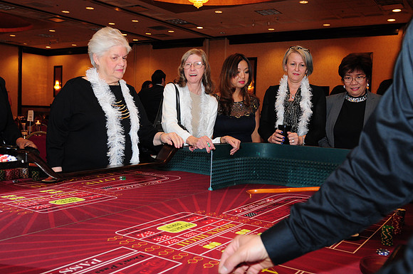 GlenHealthcareCasinoNight-B043