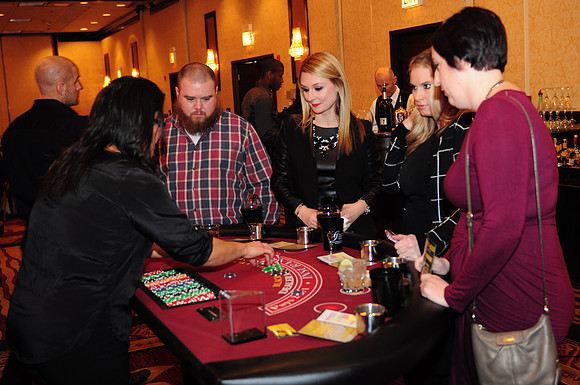 GlenHealthcareCasinoNight-B004