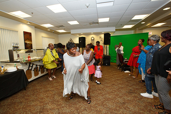 Hudson65thBDay-B103