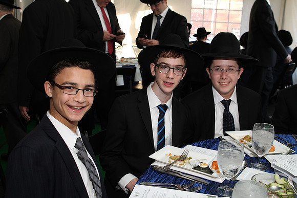 YMHCTorahBanquet-B001