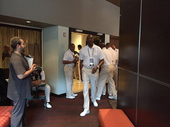 GuardsmenConvention-Selfies_K008