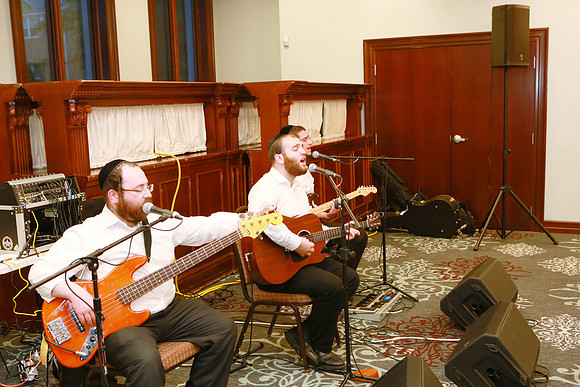 YeshivaDerechHatorah-B35