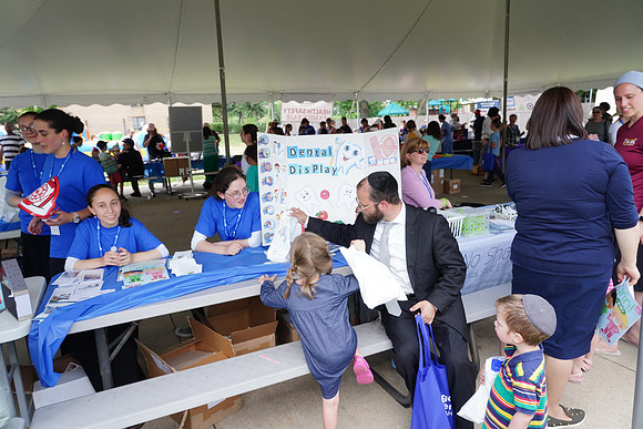 Refuah311HealthFair-B29