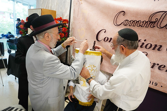 TorahDedicationEastLakeviewChabad-B043