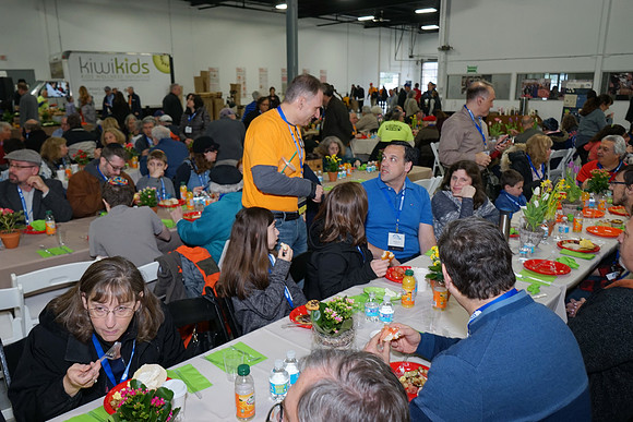 MaotChitimAprBrunch-A084