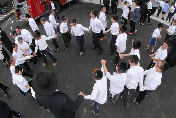 YeshivaTiferesTzviStudent-A062