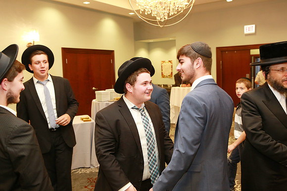 YeshivaDerechHatorah-B14