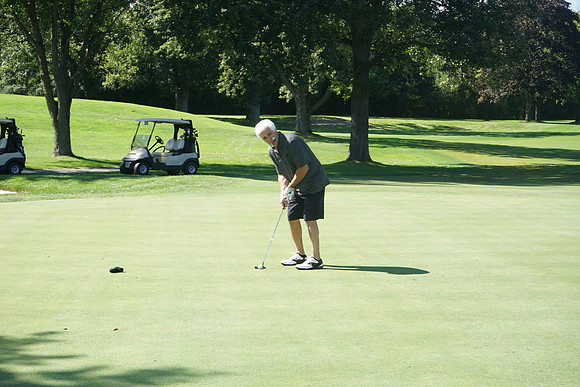 SolomonSchechterGolf-B092