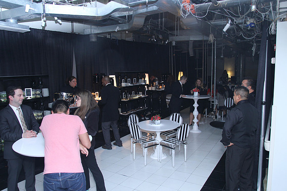 WarrenBarrGrandOpening-B049