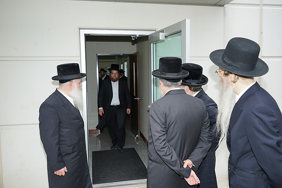 BoyanerRebbe-A25